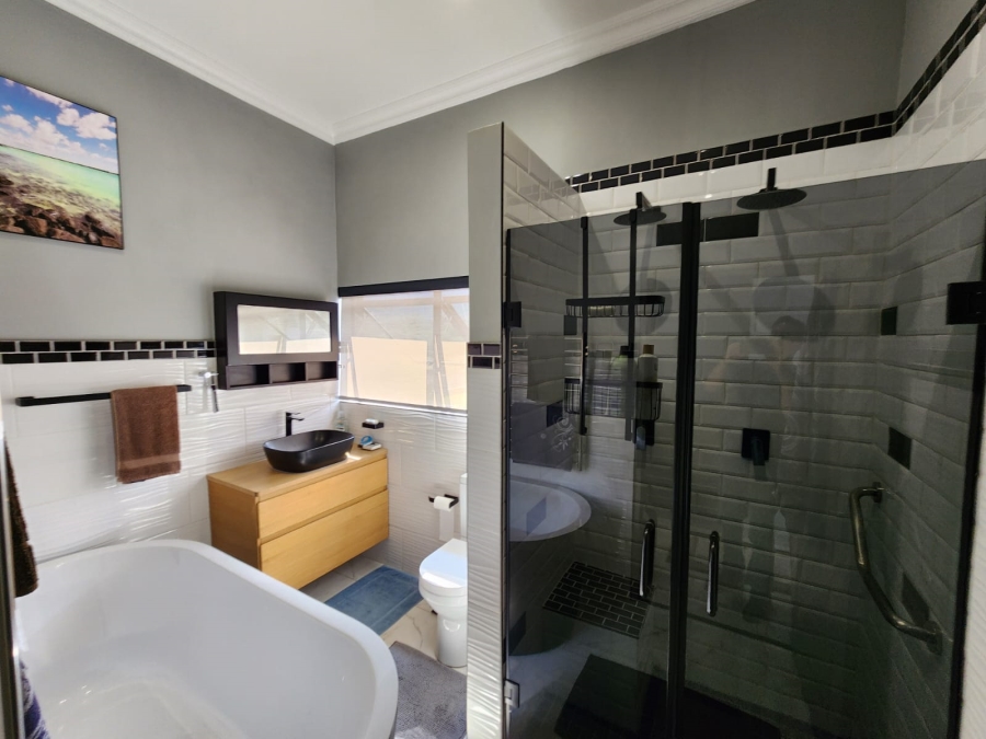 3 Bedroom Property for Sale in Leloko Lifestyle Estate North West